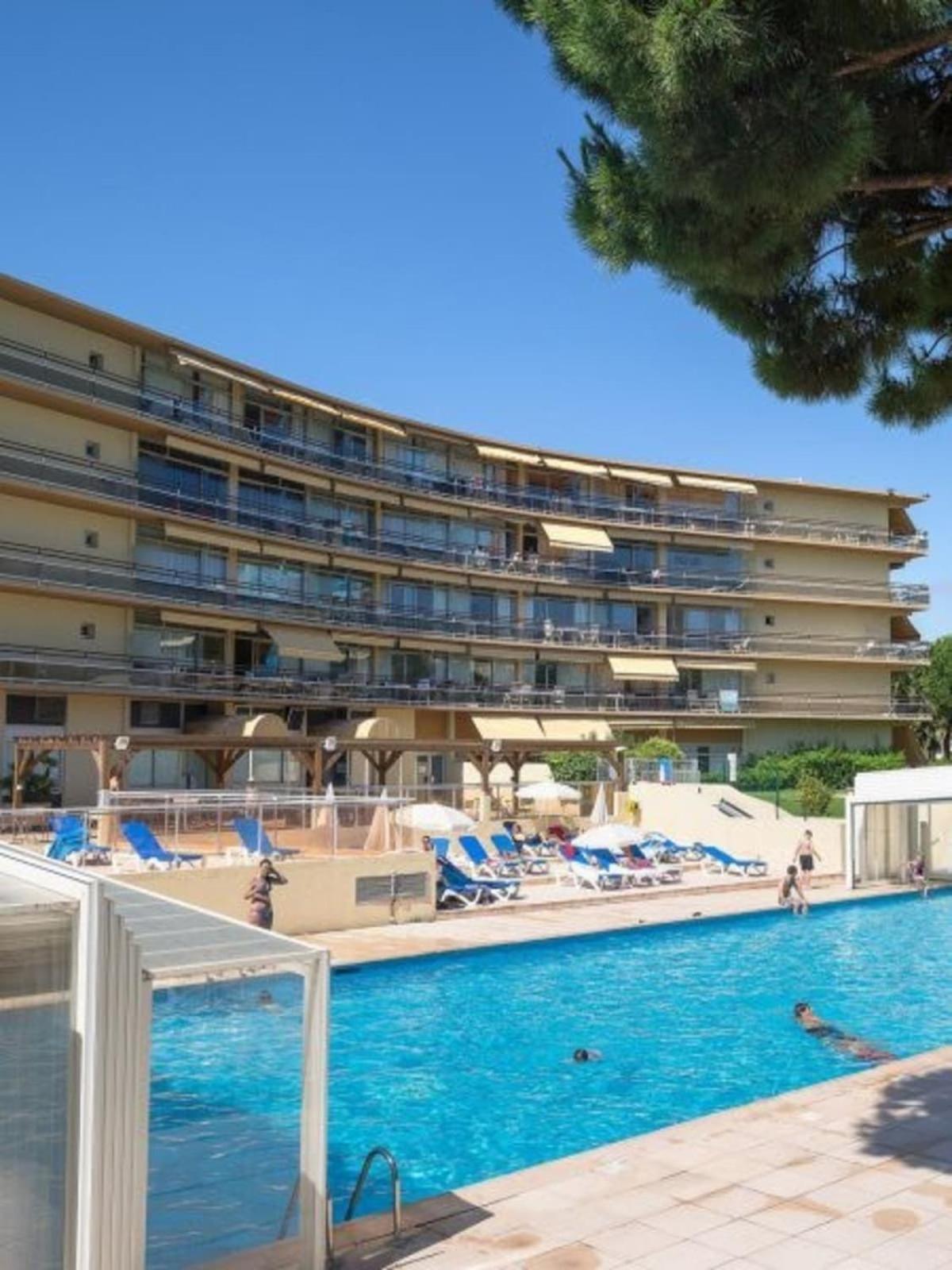 06U - Beautiful Studio In Residence - Swimming Pool And Tennis Court Saint-Laurent-du-Var Exterior photo