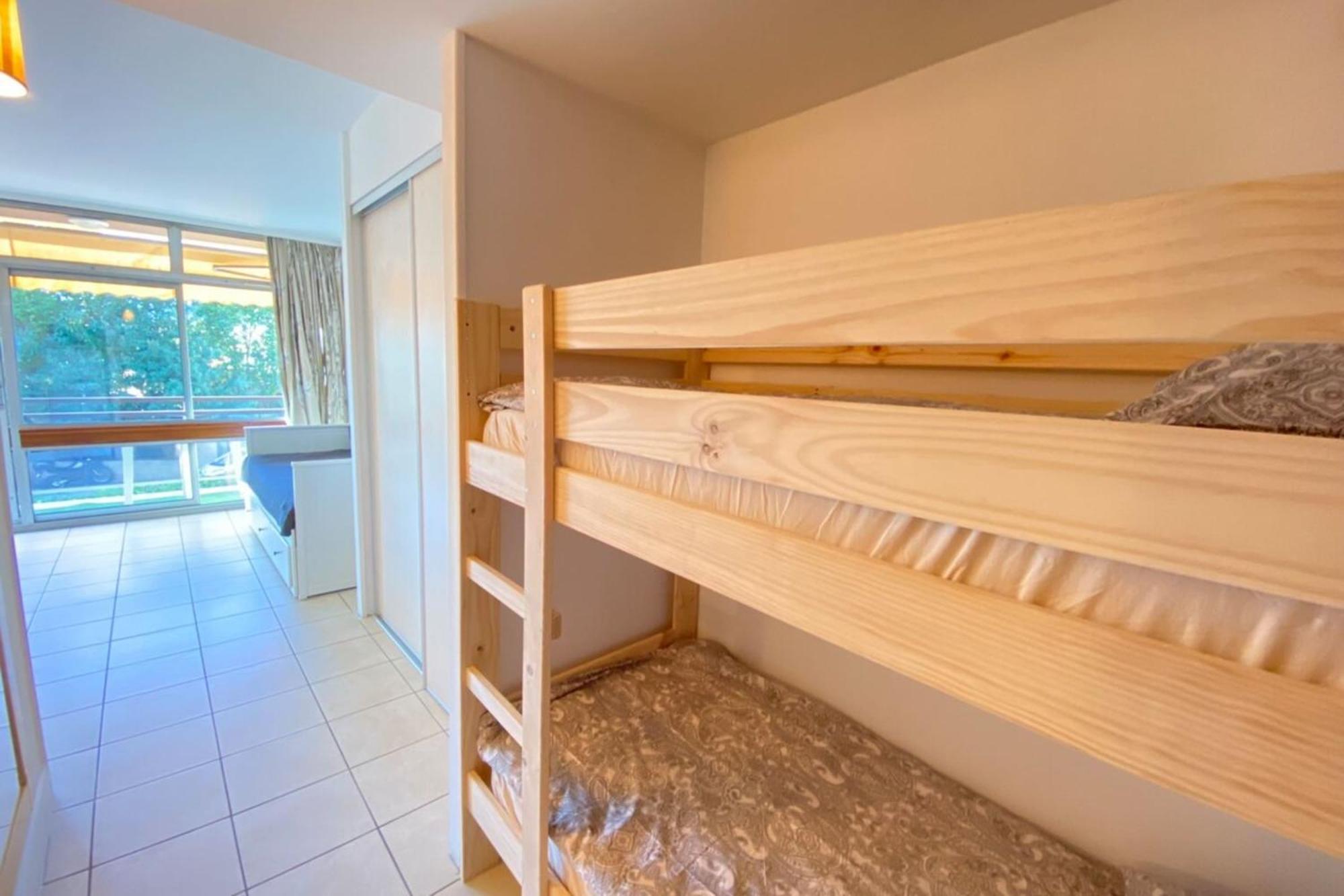 06U - Beautiful Studio In Residence - Swimming Pool And Tennis Court Saint-Laurent-du-Var Exterior photo